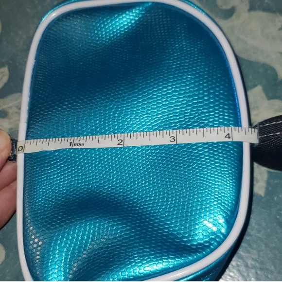 Brand new 2 size blue pouch lancome - Picture 10 of 10